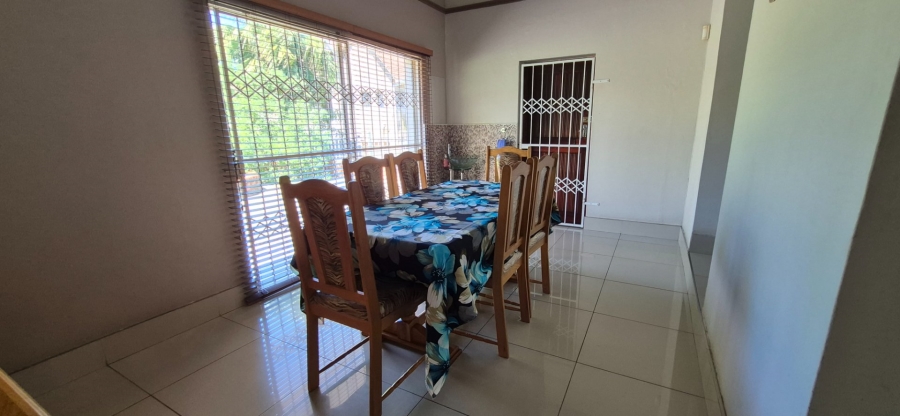 4 Bedroom Property for Sale in Parkside KwaZulu-Natal