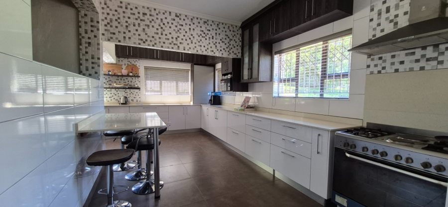 4 Bedroom Property for Sale in Parkside KwaZulu-Natal