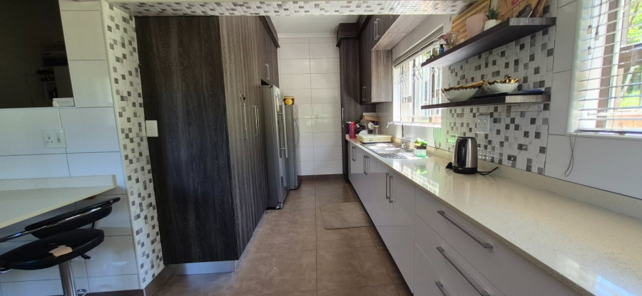 4 Bedroom Property for Sale in Parkside KwaZulu-Natal