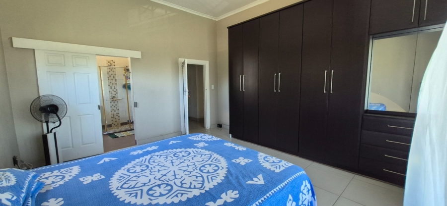 4 Bedroom Property for Sale in Parkside KwaZulu-Natal