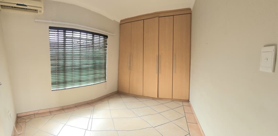 3 Bedroom Property for Sale in Huttenheights KwaZulu-Natal