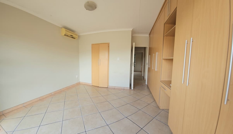 3 Bedroom Property for Sale in Huttenheights KwaZulu-Natal