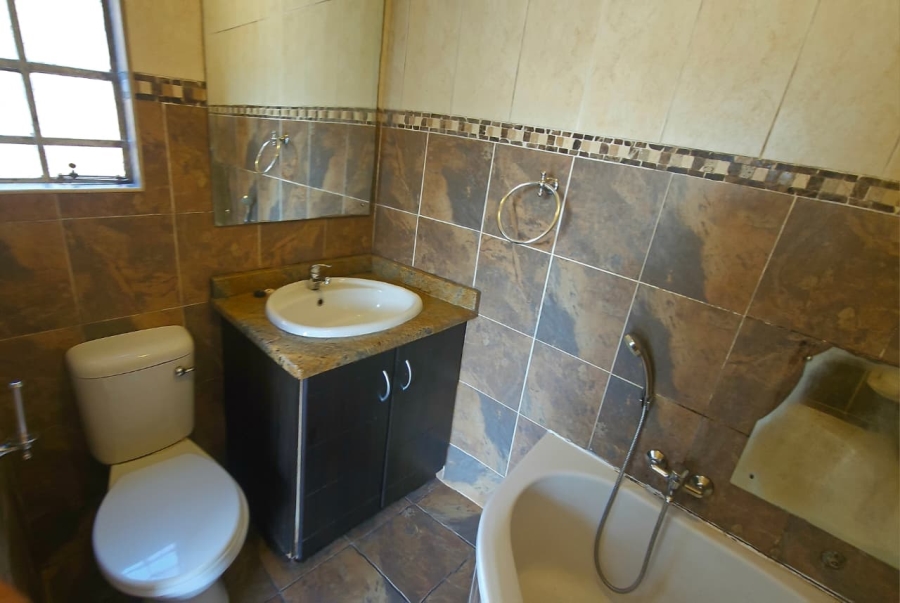 3 Bedroom Property for Sale in Huttenheights KwaZulu-Natal