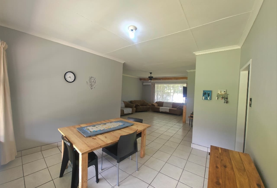 4 Bedroom Property for Sale in Sunnyridge KwaZulu-Natal