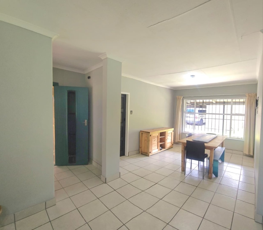 4 Bedroom Property for Sale in Sunnyridge KwaZulu-Natal