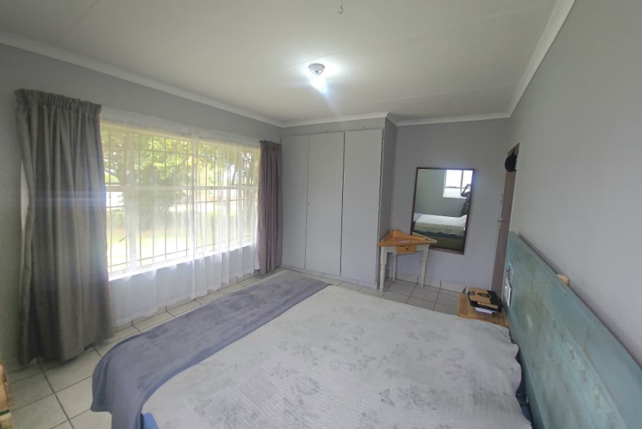 4 Bedroom Property for Sale in Sunnyridge KwaZulu-Natal