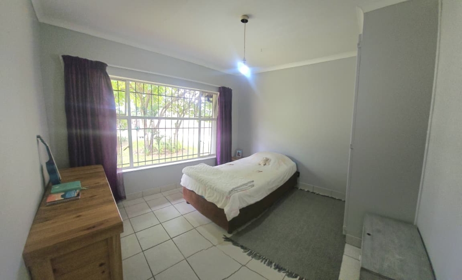 4 Bedroom Property for Sale in Sunnyridge KwaZulu-Natal