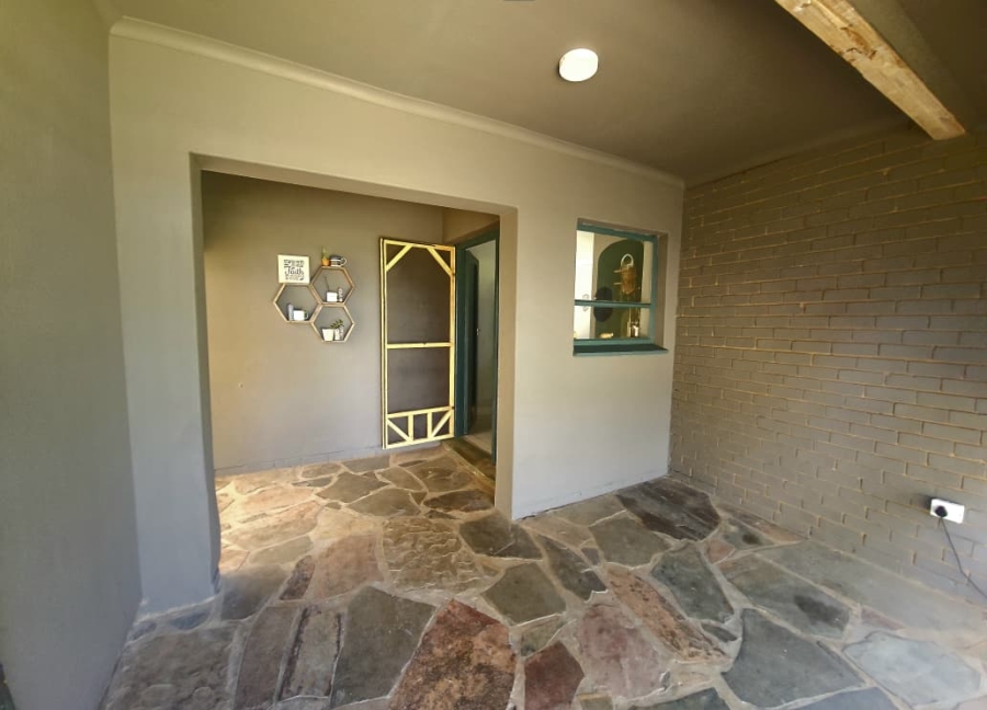 4 Bedroom Property for Sale in Sunnyridge KwaZulu-Natal