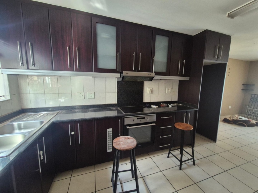 To Let 2 Bedroom Property for Rent in Grosvenor KwaZulu-Natal