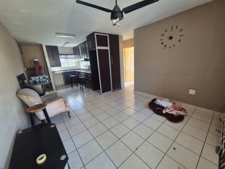 To Let 2 Bedroom Property for Rent in Grosvenor KwaZulu-Natal
