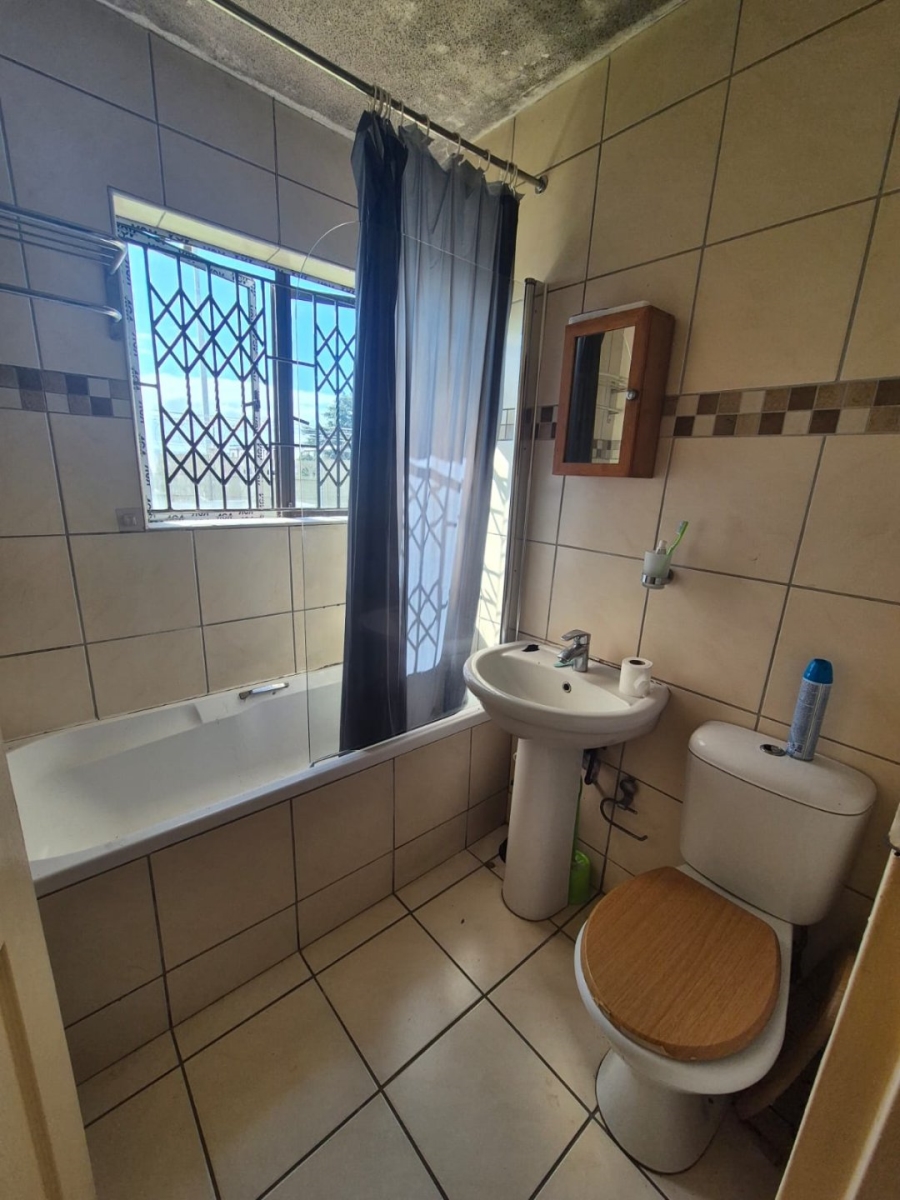 To Let 2 Bedroom Property for Rent in Grosvenor KwaZulu-Natal