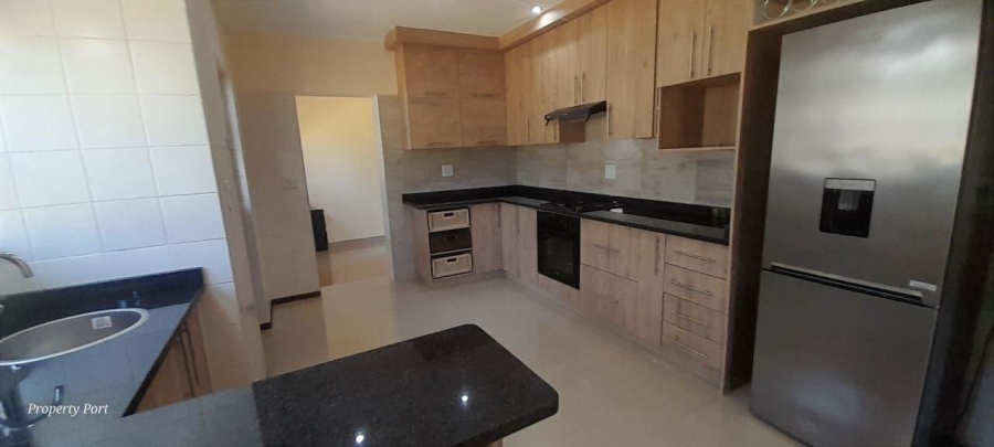 4 Bedroom Property for Sale in Oslo Beach KwaZulu-Natal