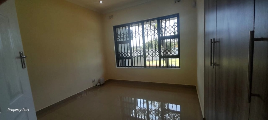 4 Bedroom Property for Sale in Oslo Beach KwaZulu-Natal