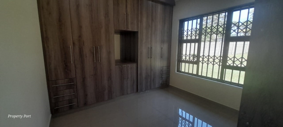 4 Bedroom Property for Sale in Oslo Beach KwaZulu-Natal