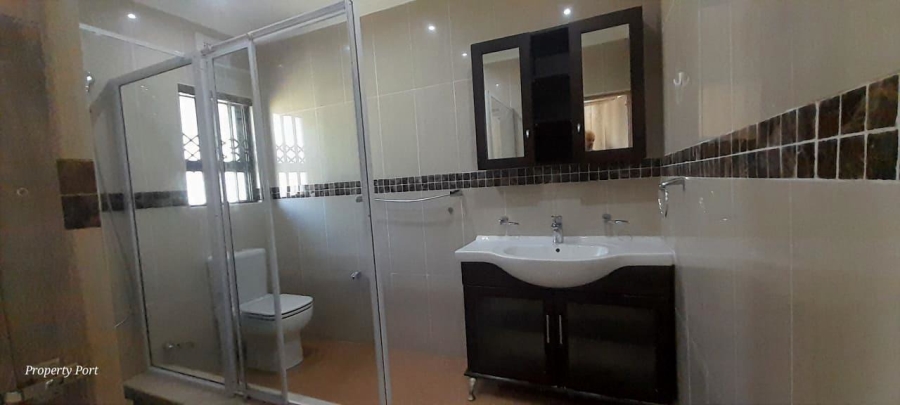 4 Bedroom Property for Sale in Oslo Beach KwaZulu-Natal