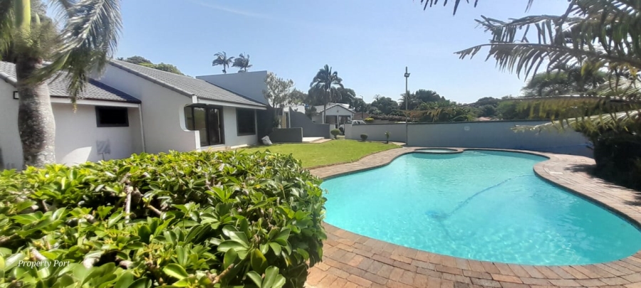 4 Bedroom Property for Sale in Oslo Beach KwaZulu-Natal
