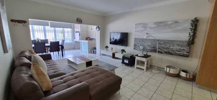 3 Bedroom Property for Sale in Uvongo Beach KwaZulu-Natal