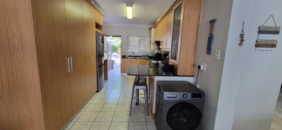 3 Bedroom Property for Sale in Uvongo Beach KwaZulu-Natal
