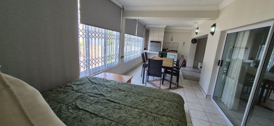 3 Bedroom Property for Sale in Uvongo Beach KwaZulu-Natal