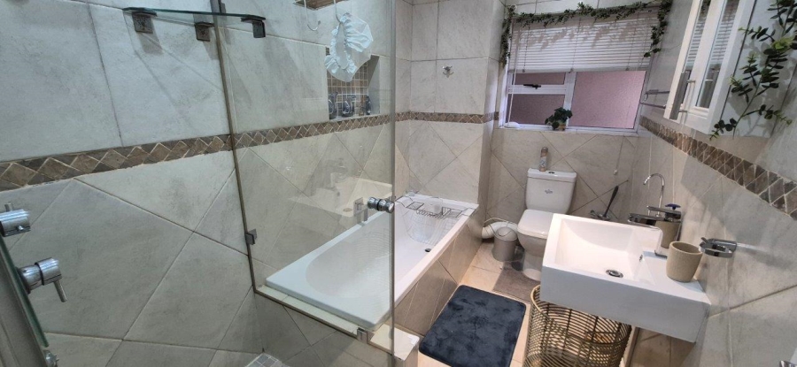 3 Bedroom Property for Sale in Uvongo Beach KwaZulu-Natal