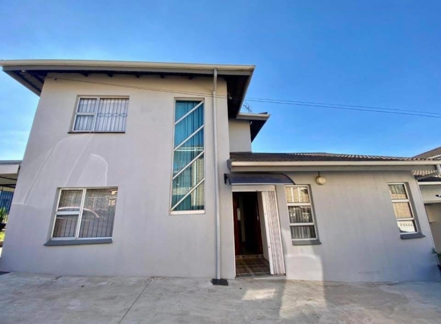 10 Bedroom Property for Sale in Mountain Rise KwaZulu-Natal