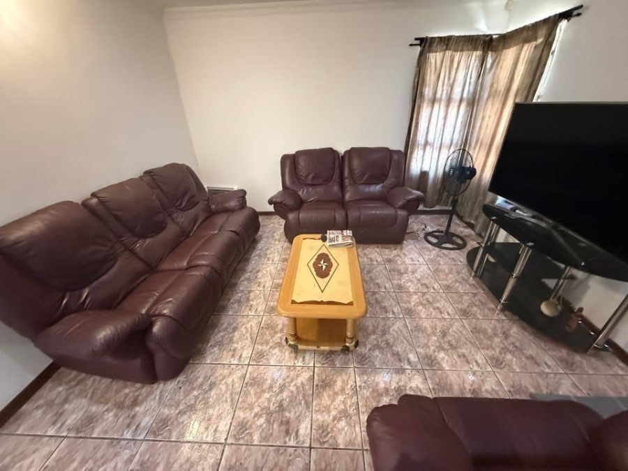 10 Bedroom Property for Sale in Mountain Rise KwaZulu-Natal