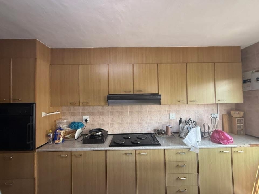 10 Bedroom Property for Sale in Mountain Rise KwaZulu-Natal