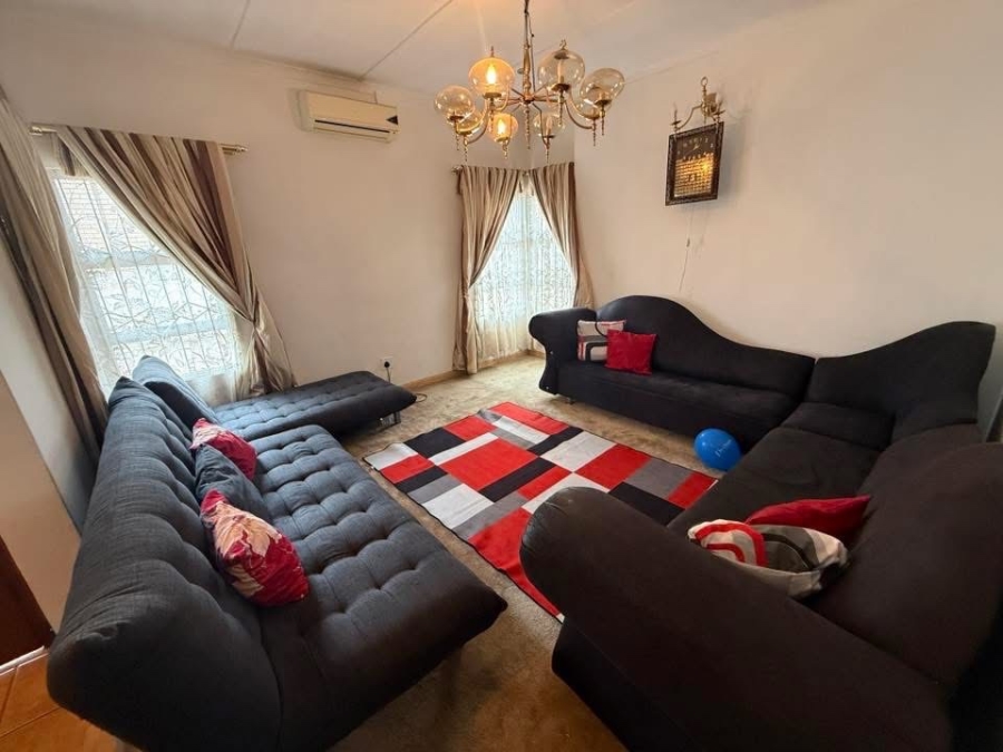 10 Bedroom Property for Sale in Mountain Rise KwaZulu-Natal