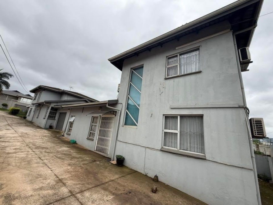 10 Bedroom Property for Sale in Mountain Rise KwaZulu-Natal