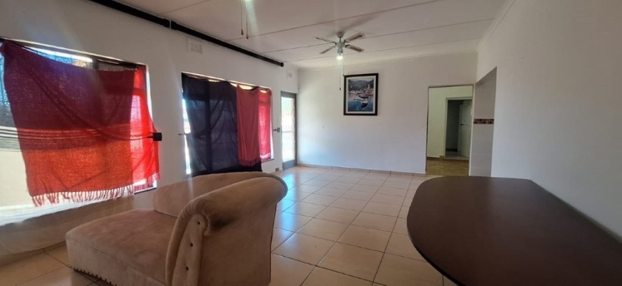 3 Bedroom Property for Sale in Southport KwaZulu-Natal