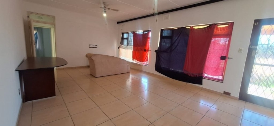 3 Bedroom Property for Sale in Southport KwaZulu-Natal