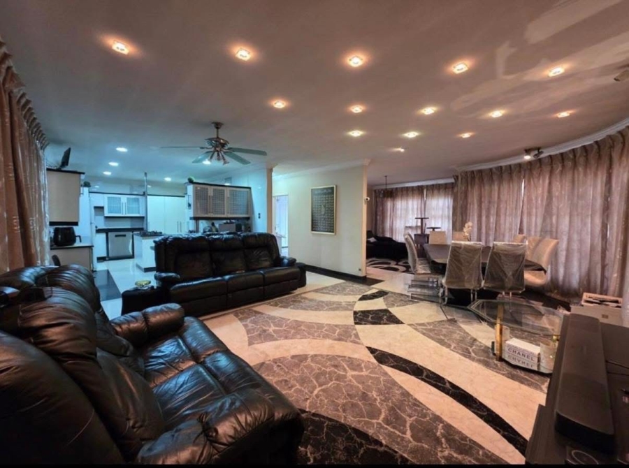  Bedroom Property for Sale in Mountain Rise KwaZulu-Natal