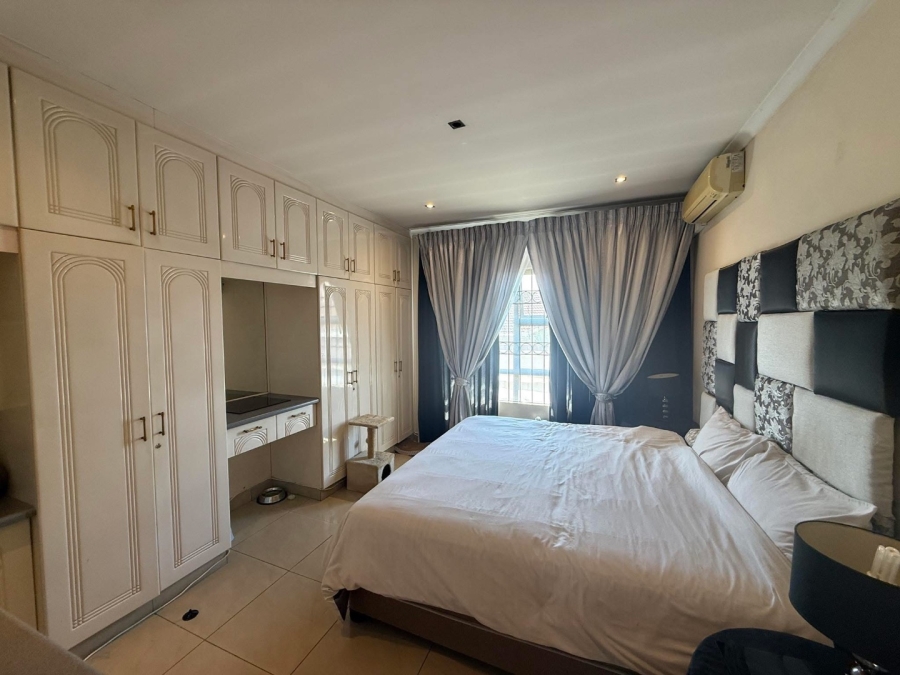 Bedroom Property for Sale in Mountain Rise KwaZulu-Natal