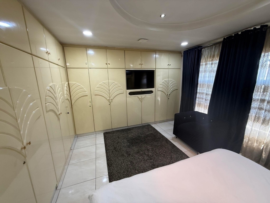  Bedroom Property for Sale in Mountain Rise KwaZulu-Natal