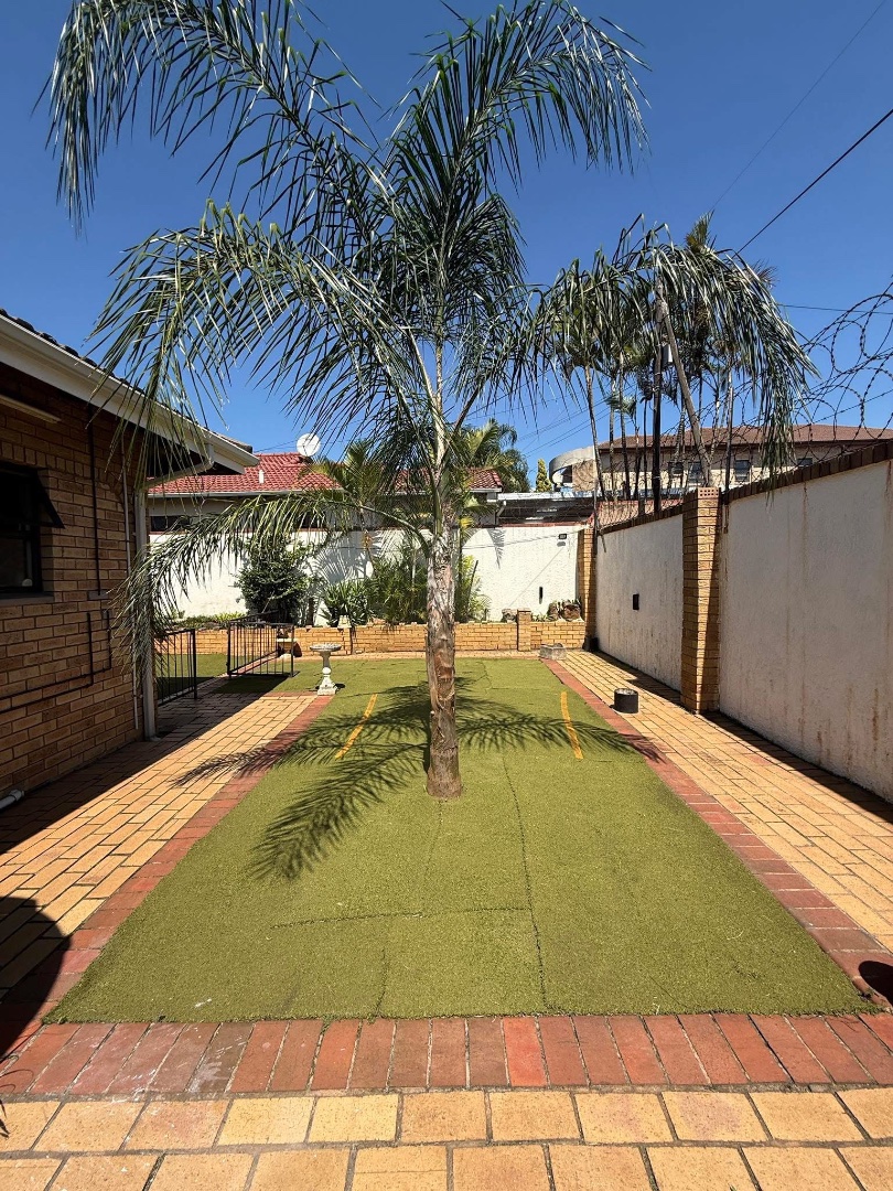 Bedroom Property for Sale in Mountain Rise KwaZulu-Natal