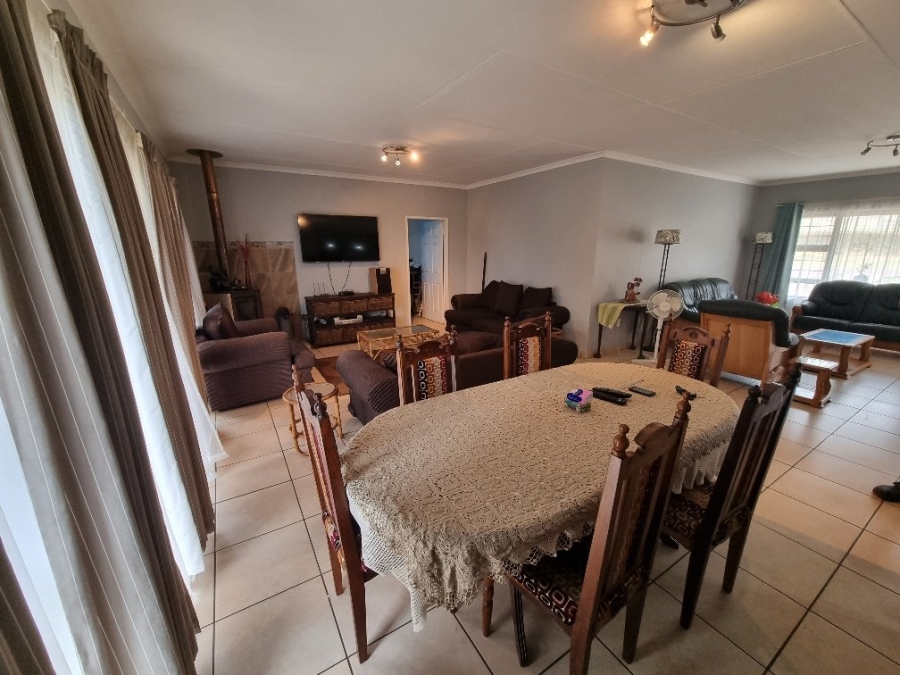 7 Bedroom Property for Sale in Pioneer Park KwaZulu-Natal