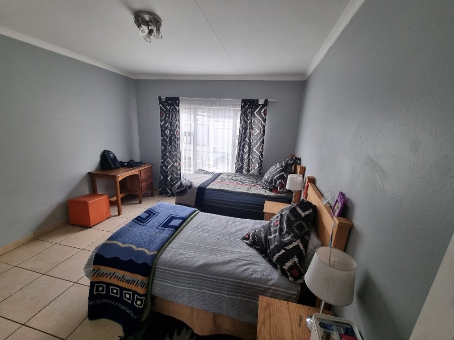 7 Bedroom Property for Sale in Pioneer Park KwaZulu-Natal