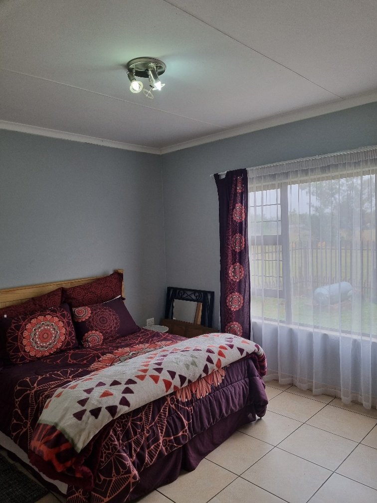 7 Bedroom Property for Sale in Pioneer Park KwaZulu-Natal