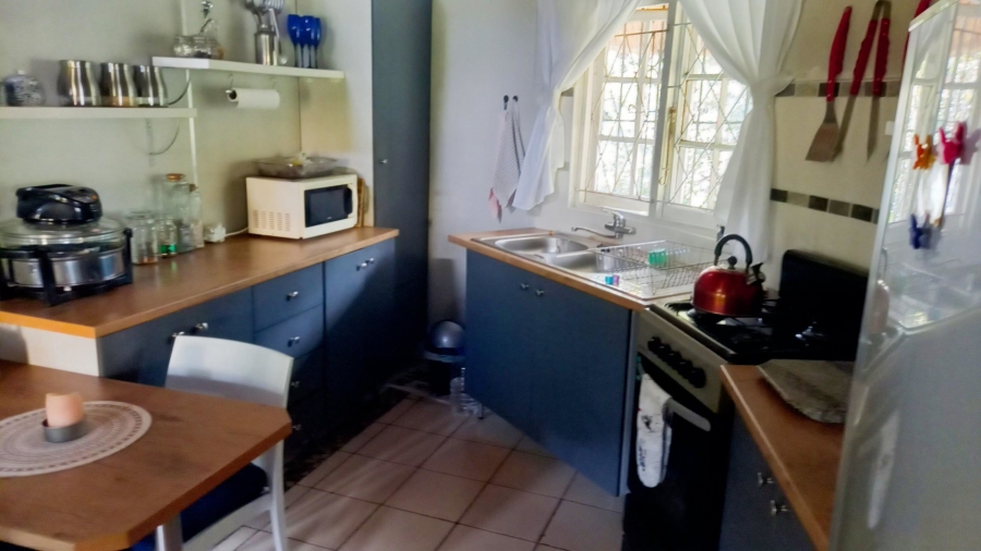 1 Bedroom Property for Sale in Umtentweni KwaZulu-Natal