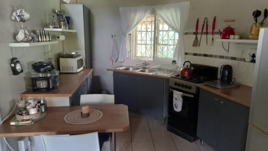 1 Bedroom Property for Sale in Umtentweni KwaZulu-Natal