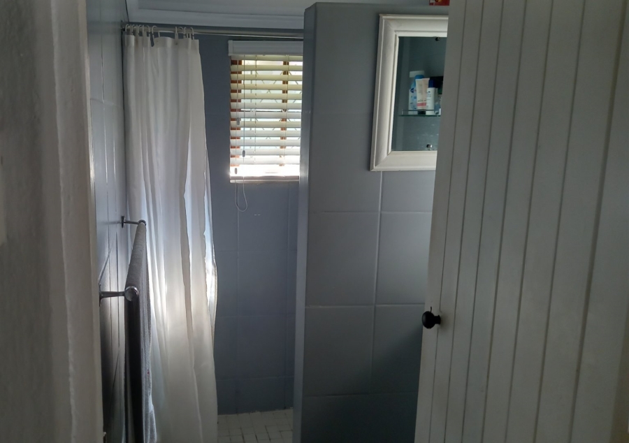 1 Bedroom Property for Sale in Umtentweni KwaZulu-Natal