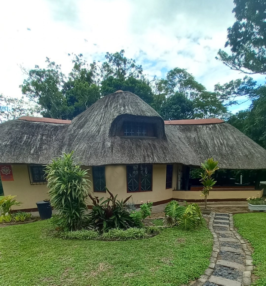 1 Bedroom Property for Sale in Umtentweni KwaZulu-Natal