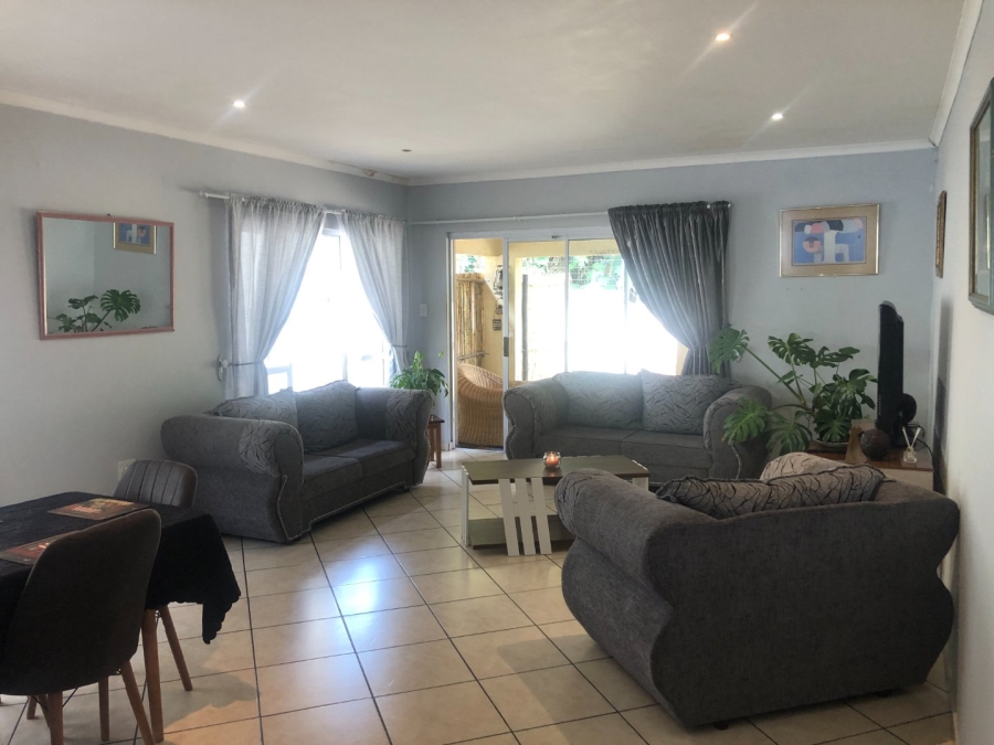 9 Bedroom Property for Sale in Sea Park KwaZulu-Natal