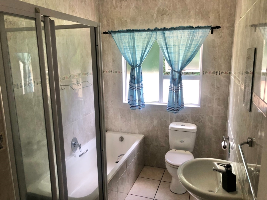 9 Bedroom Property for Sale in Sea Park KwaZulu-Natal