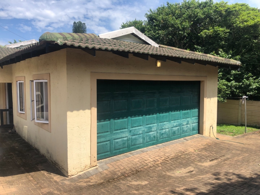 9 Bedroom Property for Sale in Sea Park KwaZulu-Natal