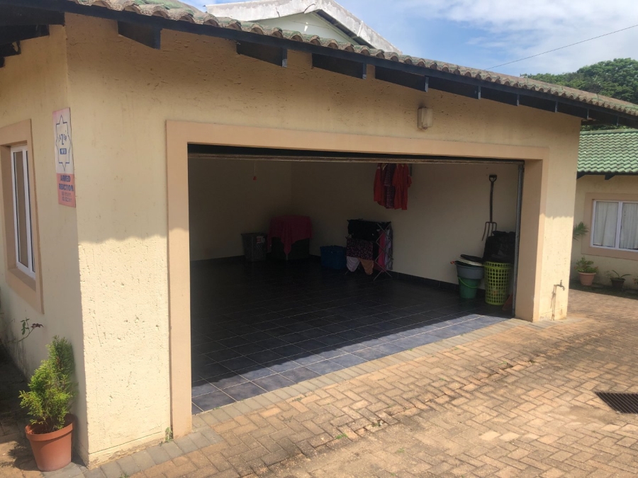 9 Bedroom Property for Sale in Sea Park KwaZulu-Natal