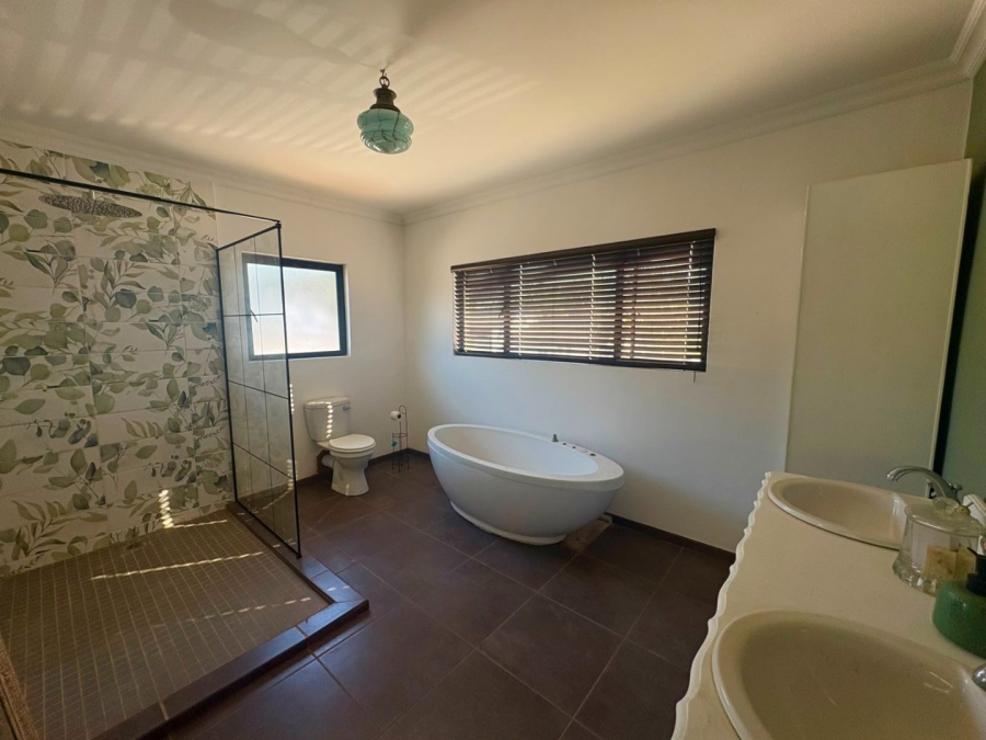 3 Bedroom Property for Sale in Southport KwaZulu-Natal