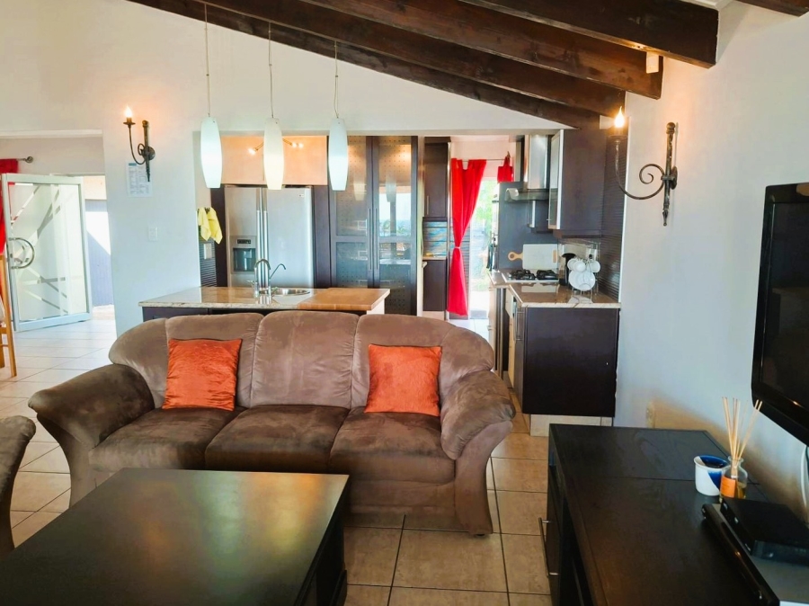 4 Bedroom Property for Sale in Uvongo KwaZulu-Natal