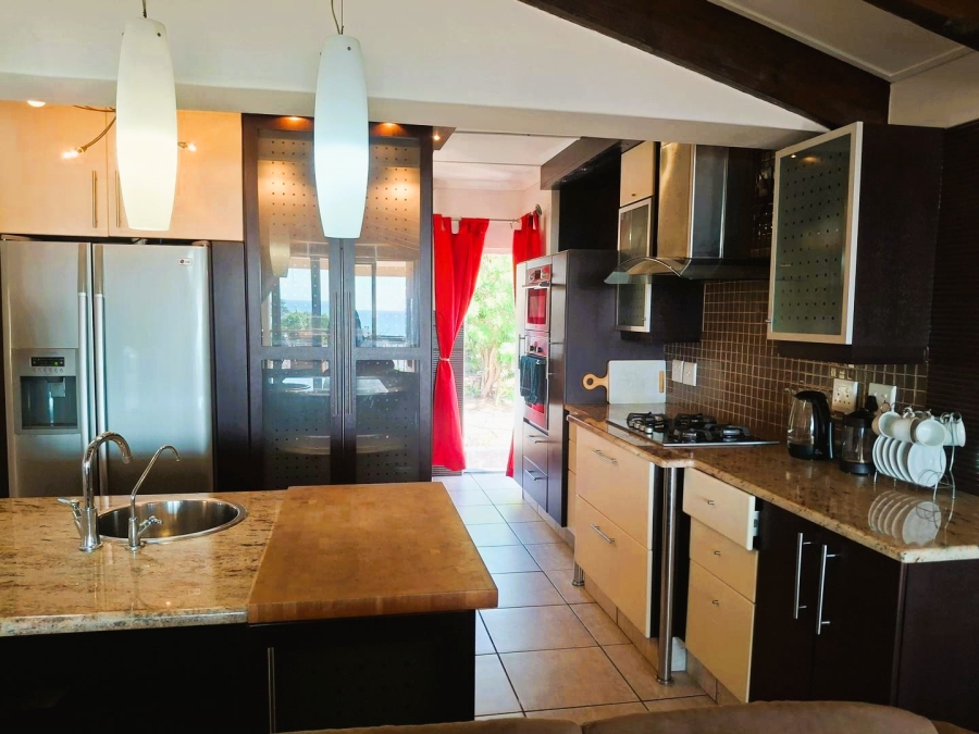 4 Bedroom Property for Sale in Uvongo KwaZulu-Natal