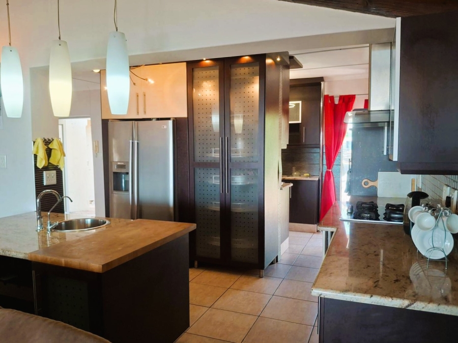 4 Bedroom Property for Sale in Uvongo KwaZulu-Natal